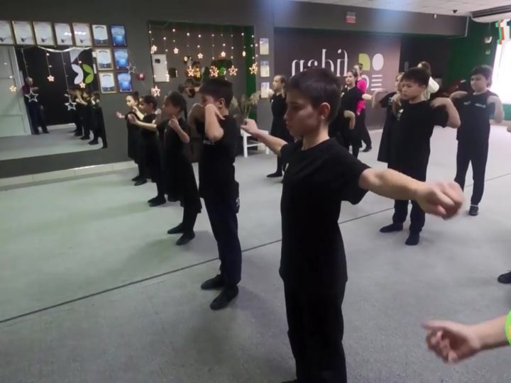 Национальный крымскотатарский танец. Как проходят репетиции?